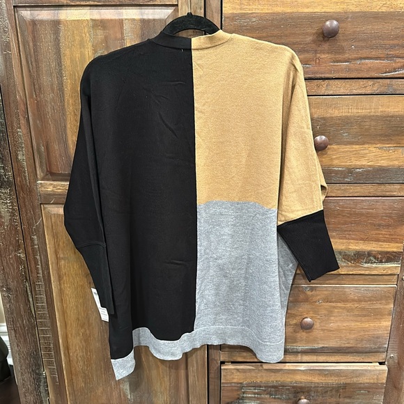 Chico’s Cardigan Sweater In Colorblocked Pattern - Picture 2 of 8